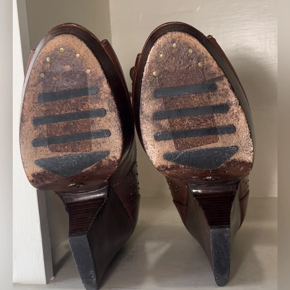 Frye Women’s Chelsea Studded Peep Toe Leather Lace Up Platform Heels Size 9.5 - Picture 9 of 11